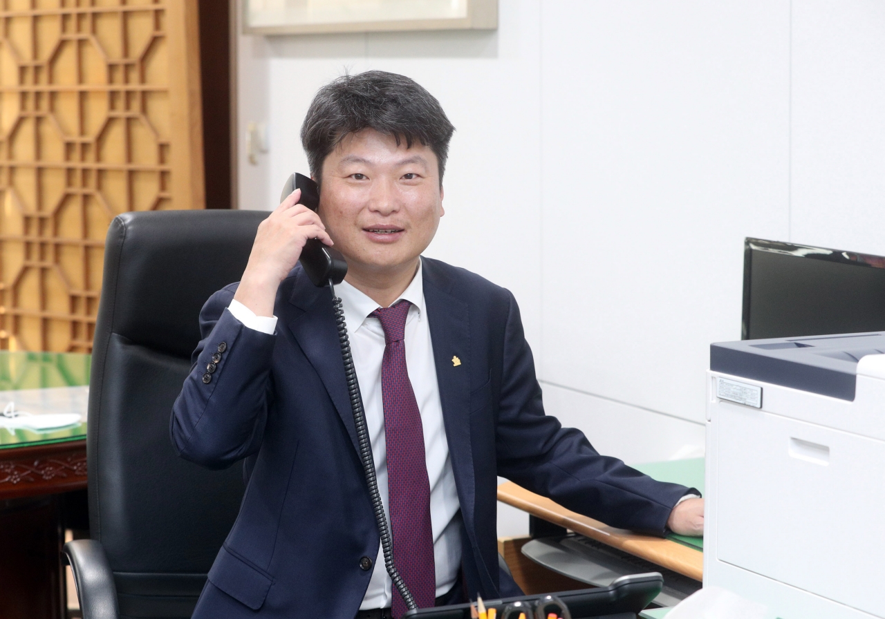 박창환 정무부지사.